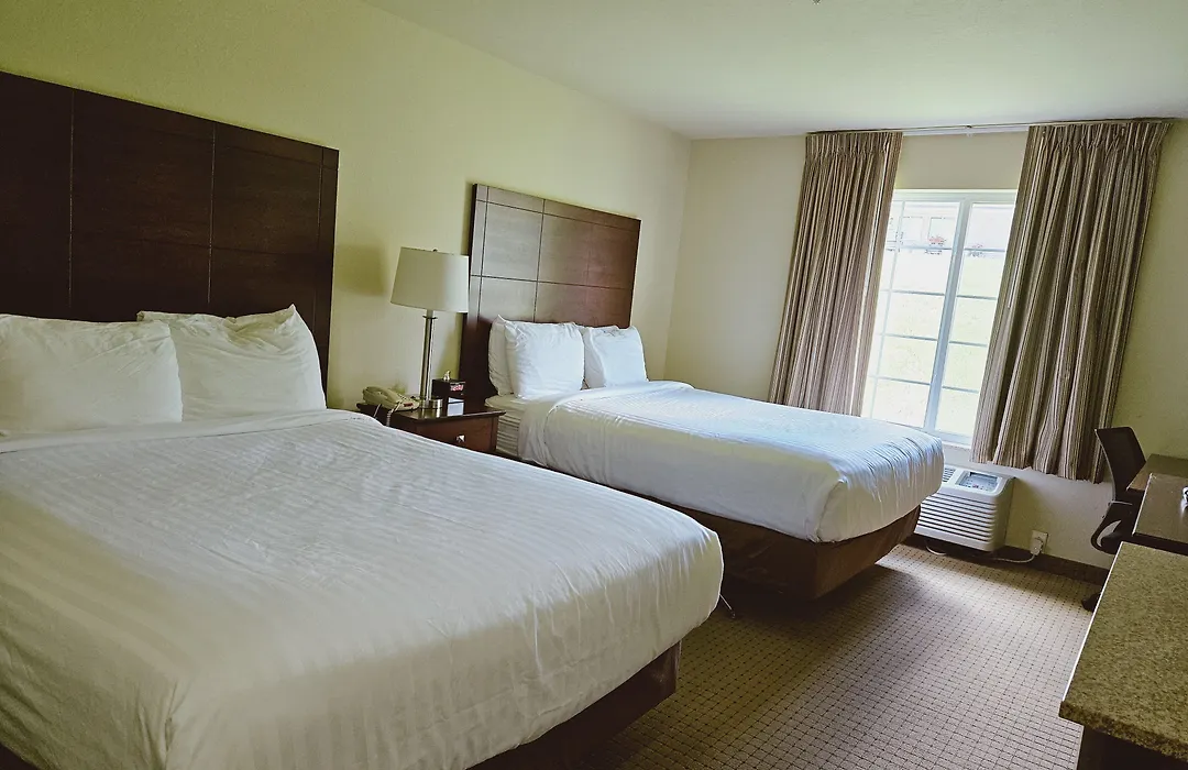 Cobblestone Inn & Suites - Bloomfield-1